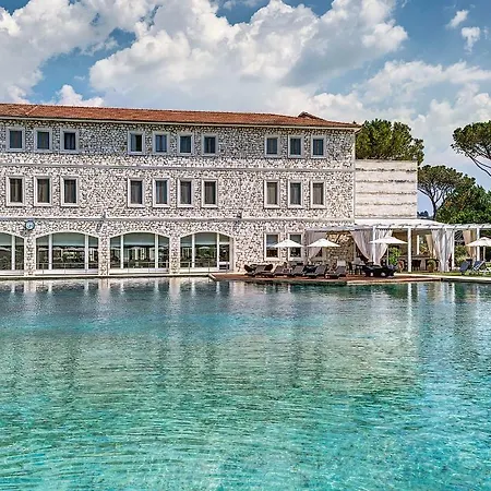 Отель Terme Di Natural & Golf - The Leading Of The World 5*